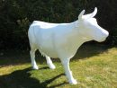 Vache En Résine Grandeur Nature Blanche serapportantà Vache En Resine Pour Jardin