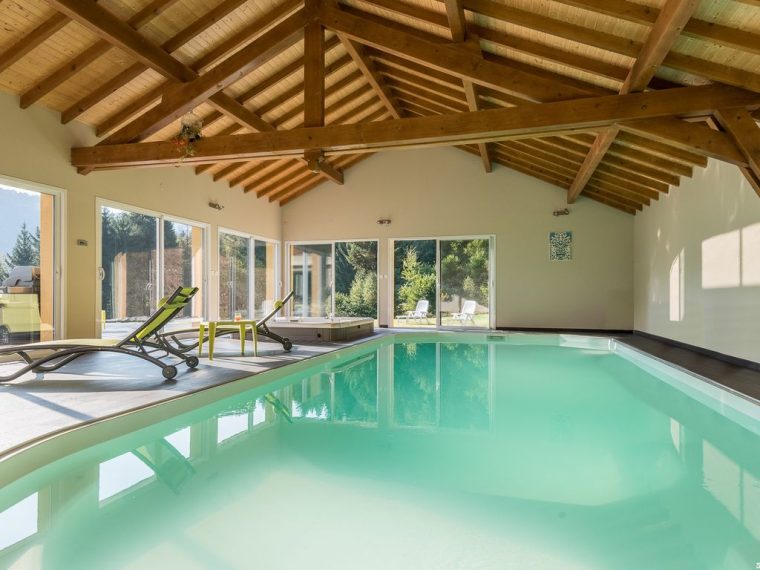 Villa De Montagne Avec Piscine Et Jacuzzi Pour Détente En Famille Ou Entre  Amis. - Fresse-Sur-Moselle encequiconcerne Location Vacances Avec Piscine Interieure Et Jacuzzi