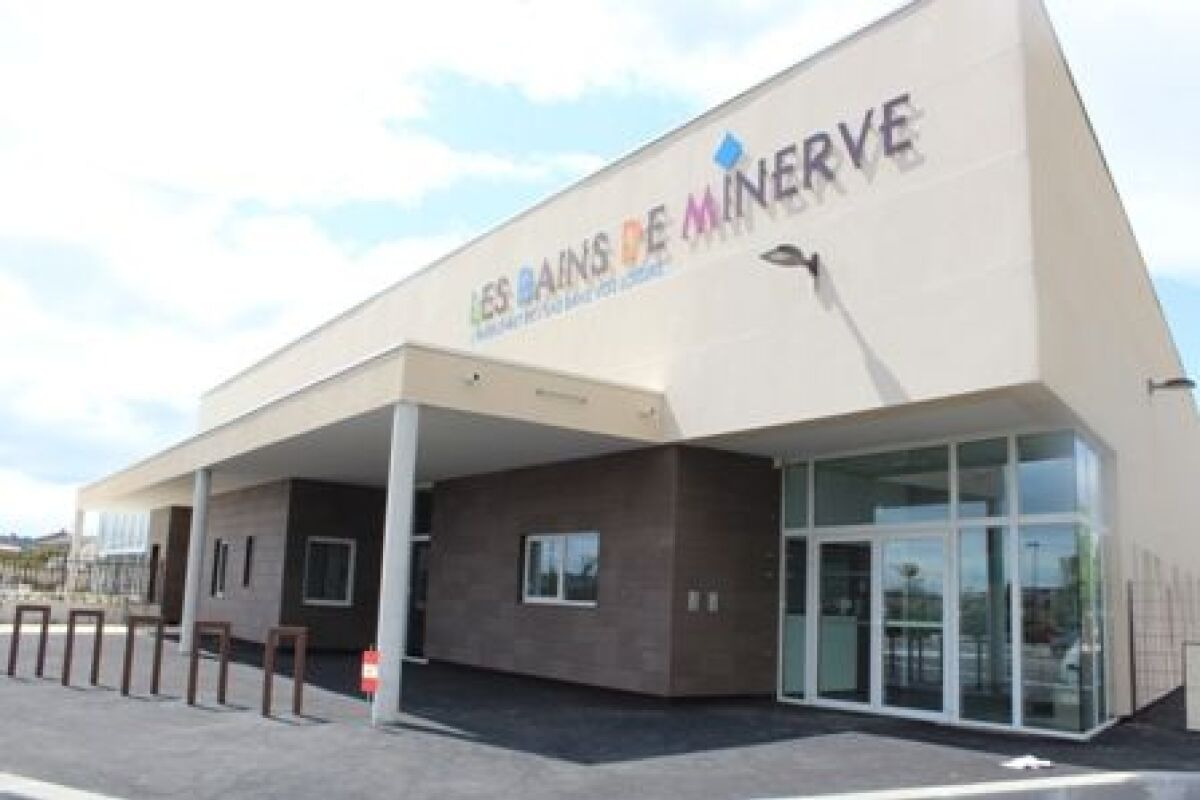 Centre Aquatique Les Bains De Minerve - Piscine À Peyriac ... destiné Piscine Peyriac