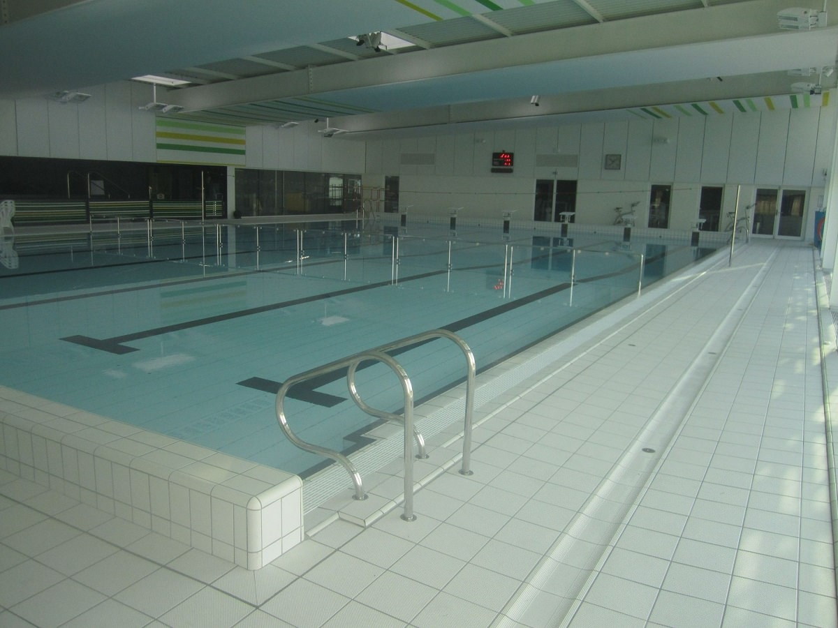 Centre Aquatique Les Ondines / Réf. 12020  Cardinal Edifice concernant