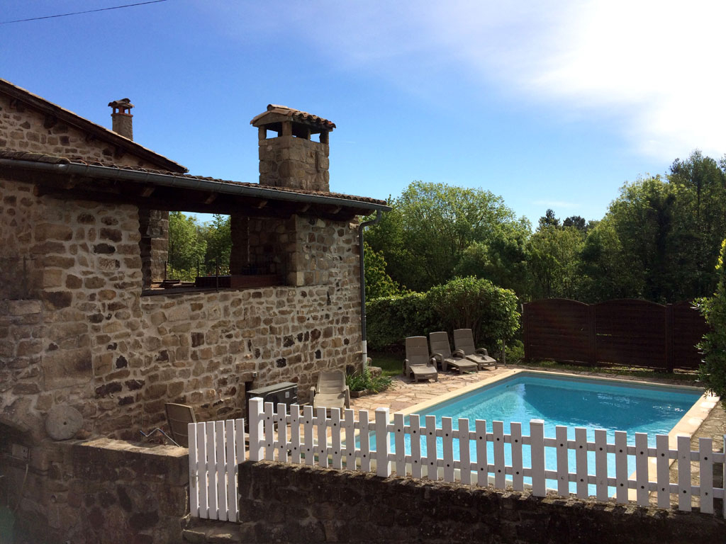 Maison De Gite Avec Piscine Chauffée Ardèche à Vacances En