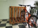 111 Reference Of Bike Rack Wooden Pallet In 2020 | Pallet ... encequiconcerne Range Vélo Palette