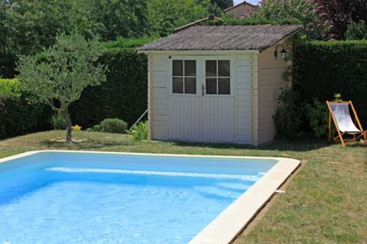 Construire Un Pool House Dans Son Jardin - Guide-Piscine.fr tout Fabriquer Un Pool House