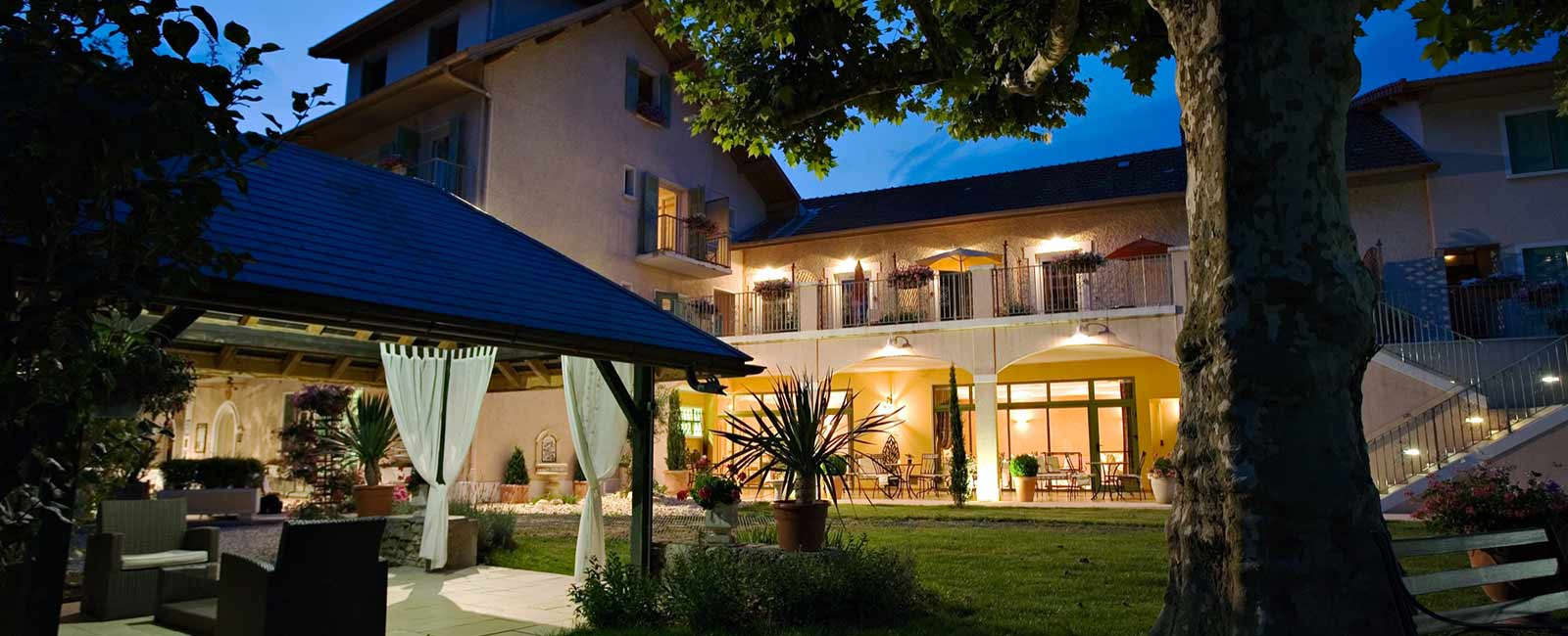 Hôtel À Aix Les Bains - Hôtel Aix Les Bains - Auberge St Simond intérieur Hotel Aix Les Bains Avec Piscine