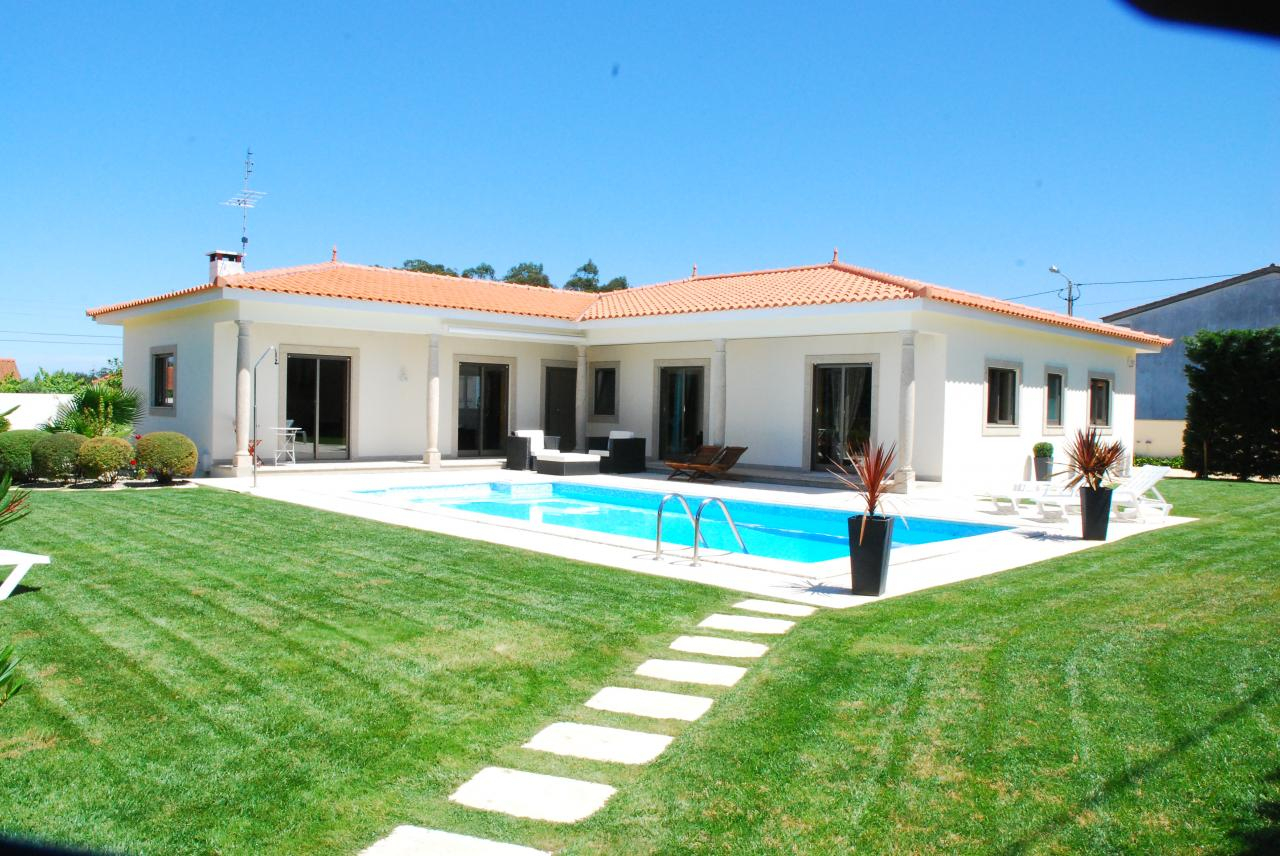 Location Villa Avec Piscine A Apulia destiné Location Maison Avec Piscine Portugal