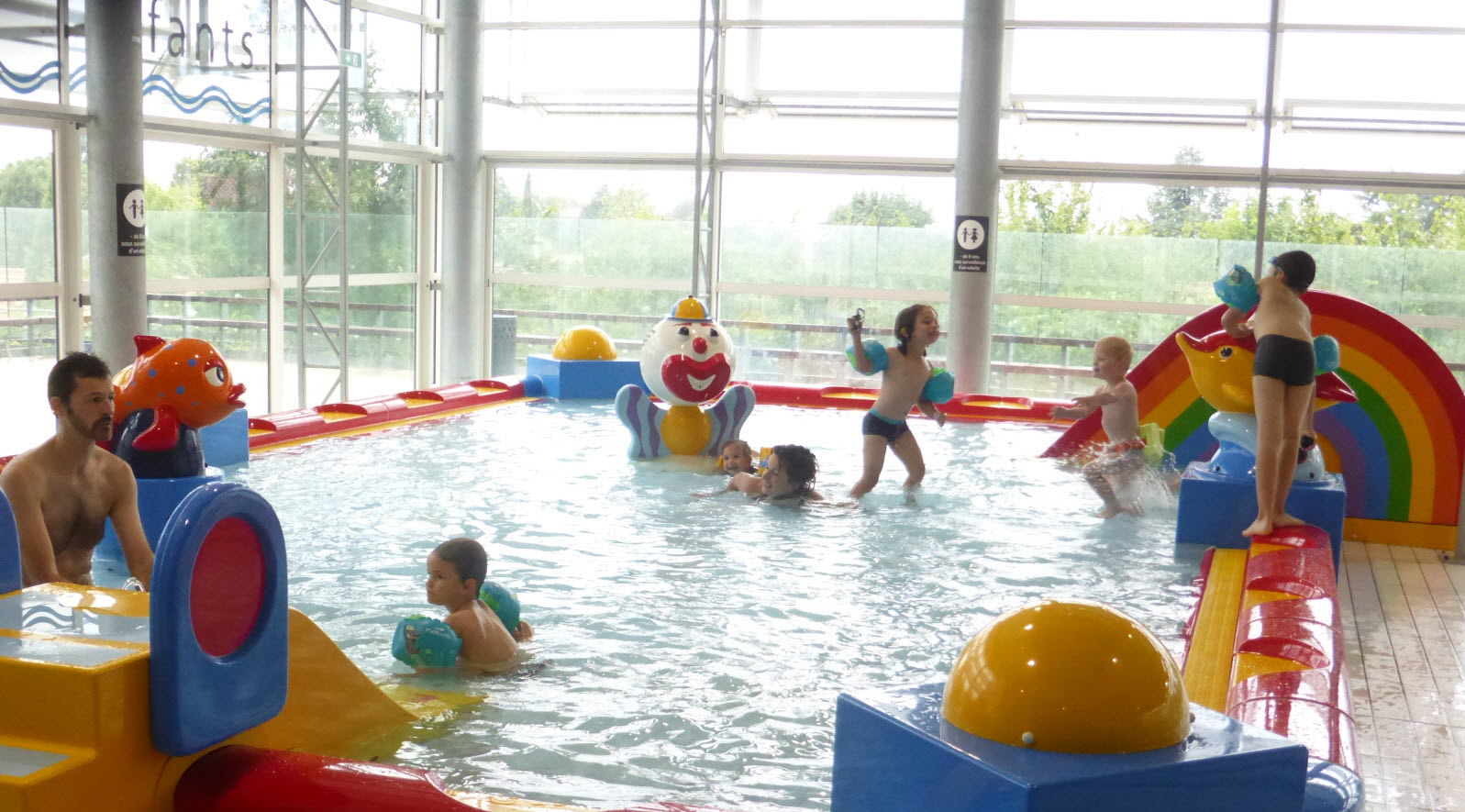 Sainte-Foy-Lès-Lyon - Fraîcheur. Le “Kubdo”, La Piscine Pour ... destiné Piscine Ste Foy Les Lyon