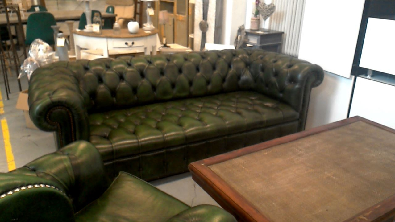 Achat Canape Chesterfield + 1 Fauteuil Occasion - Jette ... dedans Chesterfield Occasion