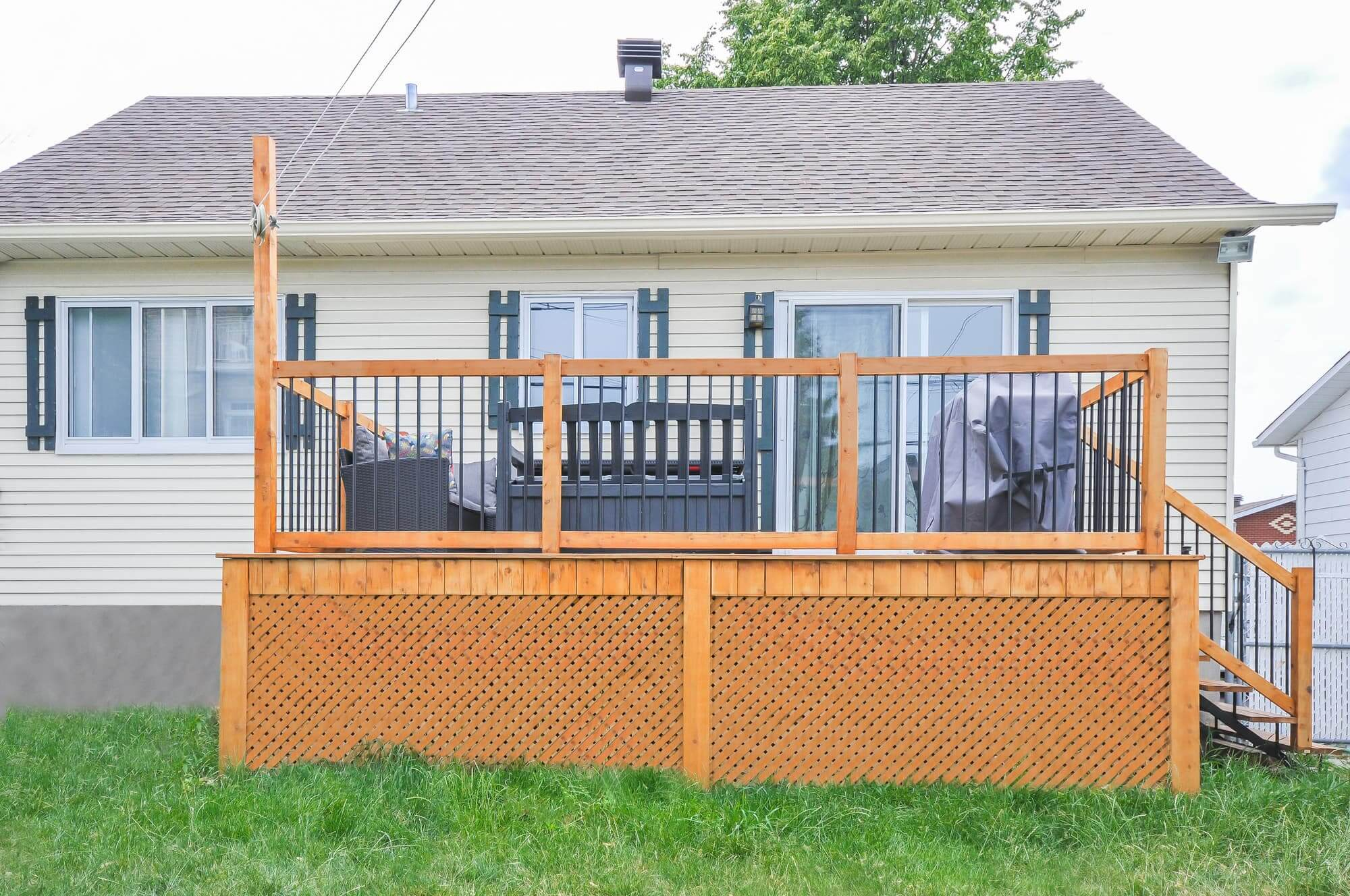 Construction D'Un Patio En Bois À Montréal Avec Photos Et Prix destiné Patio Design En Bois