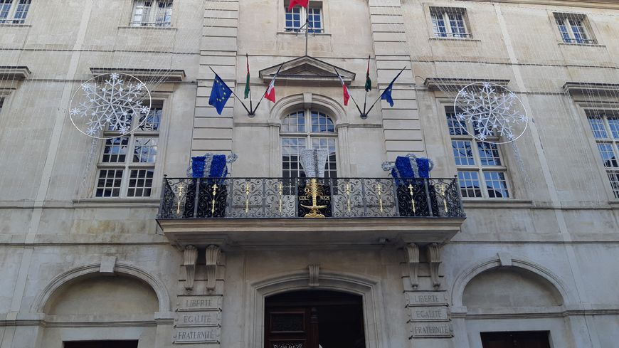Municipales À Nîmes : Un Sondage Exclusif France Bleu Gard ... concernant Piscine Les Iris Nimes