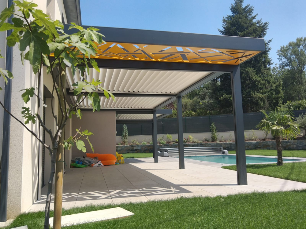 Pergola Bioclimatique Sur Mesure : Sublimer Votre Maison D ... encequiconcerne Pergola Sur Mesure Alu Rouen