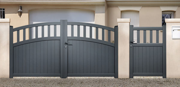 Portail Alu Brico Depot - Gamboahinestrosa tout Portail Coulissant Brico Depot