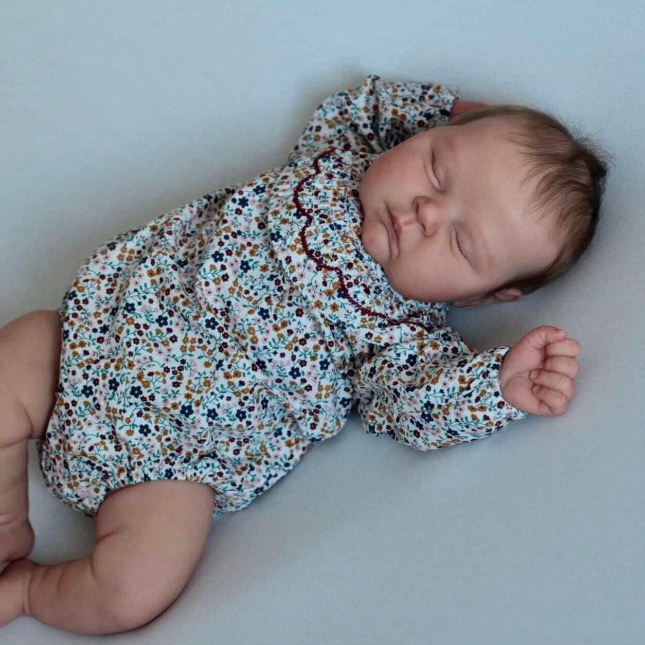 Die Magie der Farben: Reborn Puppen aus Silikon und die Freude am Ausmalen