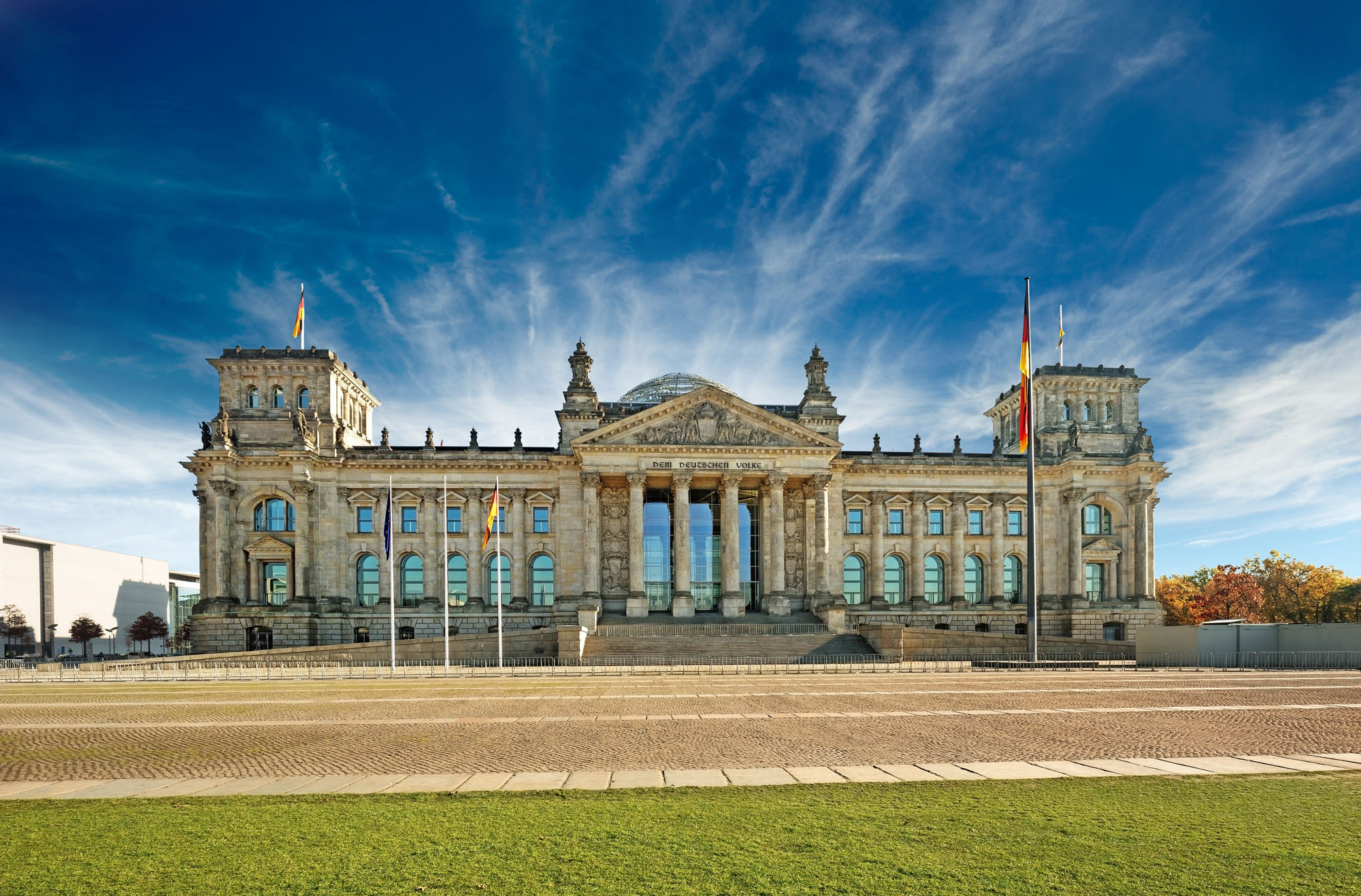 bundestag, berlin - maximize